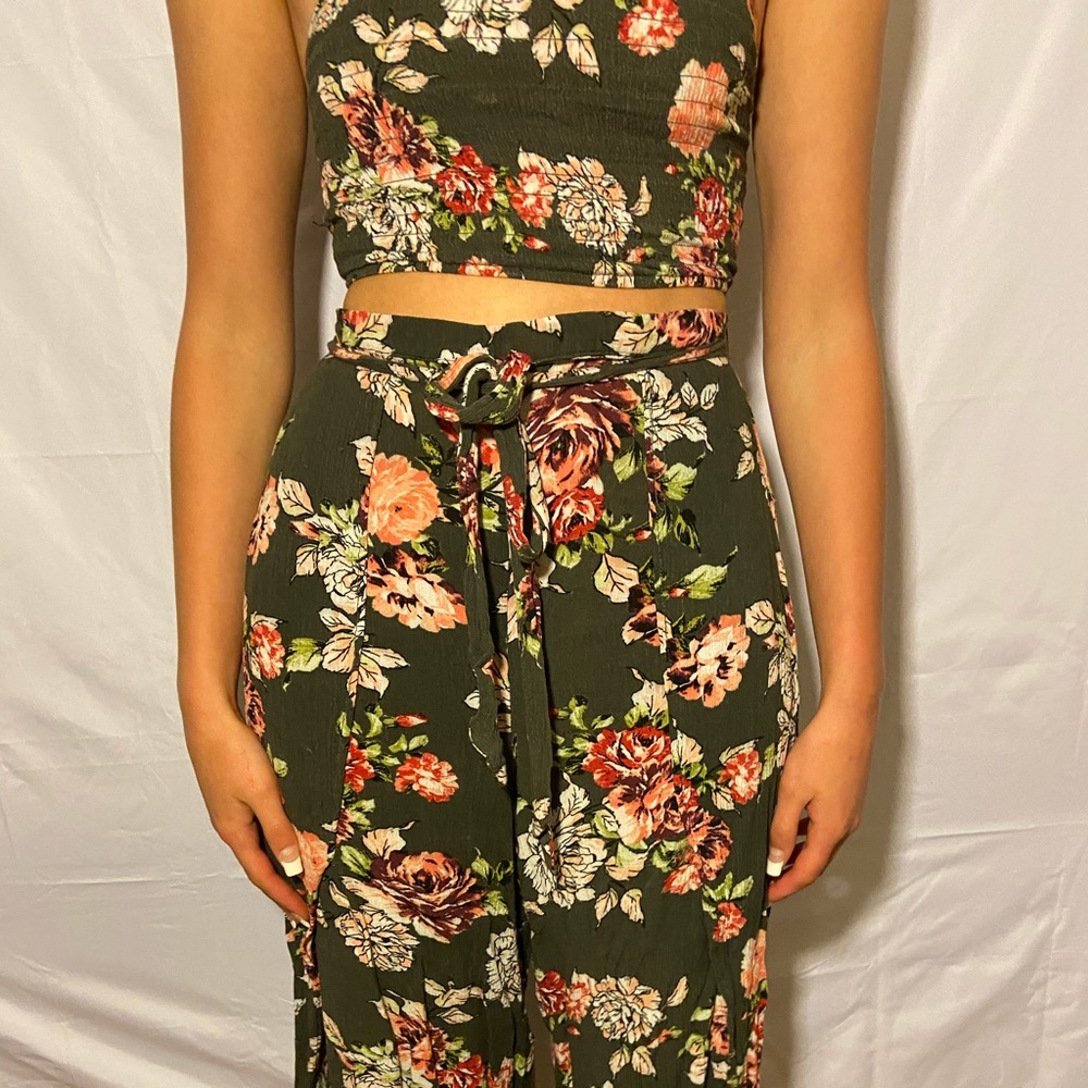 flowy pant set